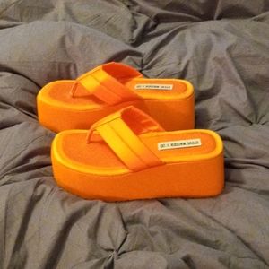Steve Madden X UO Platform Sandals